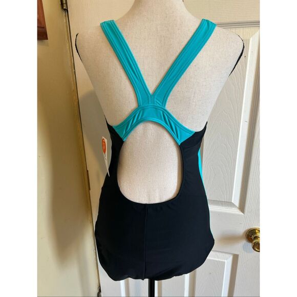 Attraco Swimsuit Size Medium - Picture 3 of 6